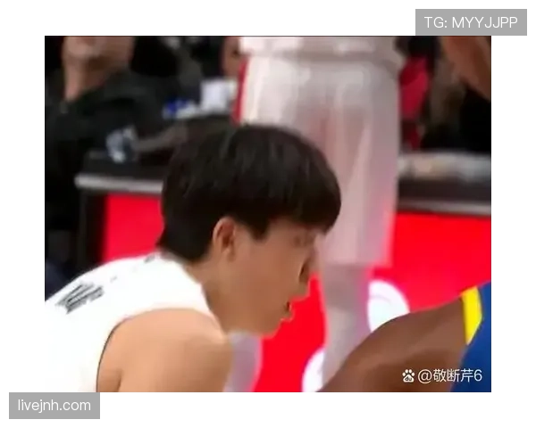 篮球掩护犯规的判定标准:如何判断掩护行为是否合法? 篮球掩护犯规的判定标准:如何判断掩护行为是否合法?